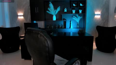 Violett  online show from 10.03.25