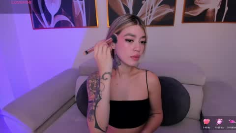 Snapshot of violetthansson chatting on 05.26.26 Violett online show from 05.26.26