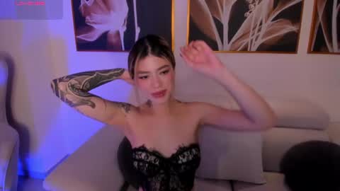 Snapshot of violetthansson chatting on 07.11.26 Violett online show from 07.11.26