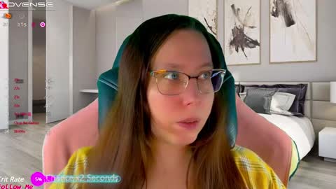 Snapshot of visecret chatting on 01.07.25 Victoria Romans online show from 01.07.25