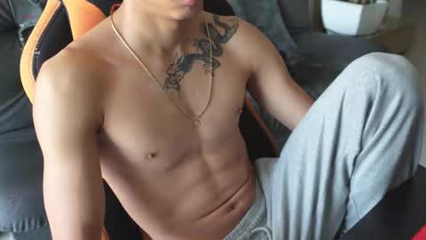 VITO BENZ online show from 10.18.25