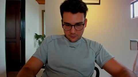 Vito Ferrer online show from 01.09.25