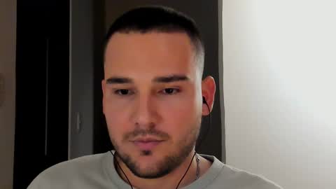 Vito Ferrer online show from 01.17.25