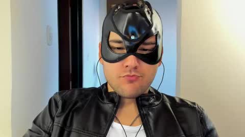 Vito Ferrer online show from 01.22.25