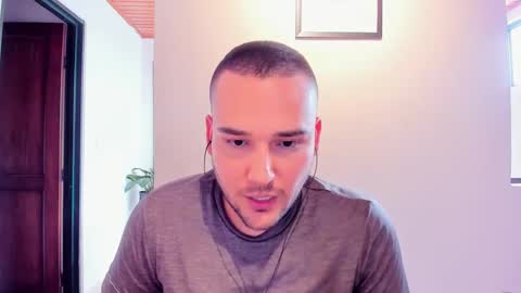 Vito Ferrer online show from 01.29.25