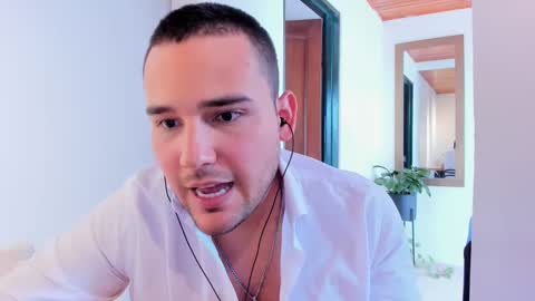 Vito Ferrer online show from 02.09.25