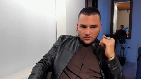 Vito Ferrer online show from 03.04.25