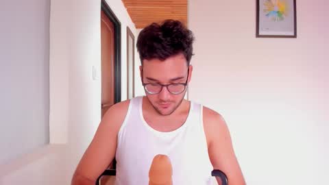 Vito Ferrer online show from 10.17.25