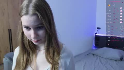 Snapshot of vitterrick chatting on 10.17.25 vitterrick online show from 10.17.25