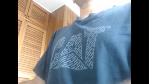 Snapshot of vittohot chatting on 11.20.25 Vittohot online show from 11.20.25