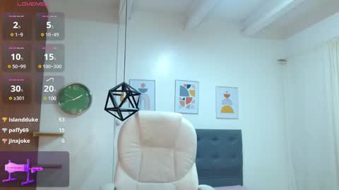 VITTORIA  online show from 01.26.25