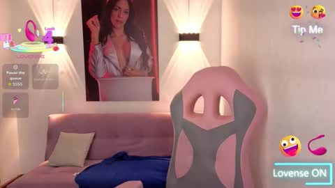 VITTORIA  online show from 09.13.25