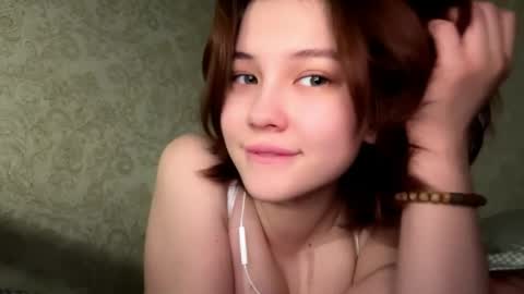 Snapshot of vivatrude chatting on 05.01.26 Sonya online show from 05.01.26