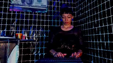 Snapshot of vivi_honey_ chatting on 03.06.25 IGkarol navarret3 online show from 03.06.25