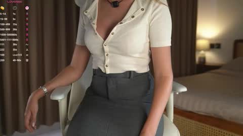 Vivian online show from 11.19.25