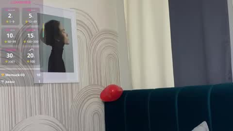 Vivian Evans online show from 02.15.25