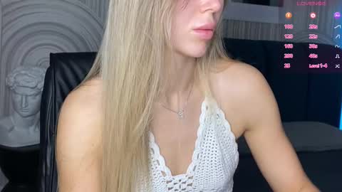 Vivian Evans online show from 09.22.25