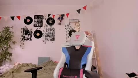 vivian_qwerty online show from 02.01.25