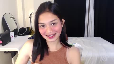 Vivian online show from 12.15.24