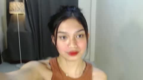 Vivian online show from 12.19.24