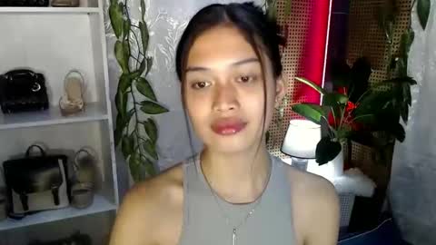 Vivian online show from 01.12.25