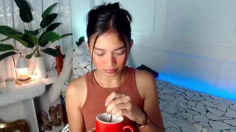 Vivian online show from 02.03.25