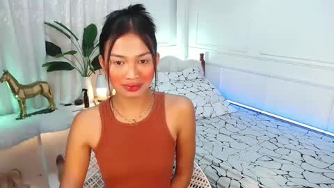 Vivian online show from 03.10.25