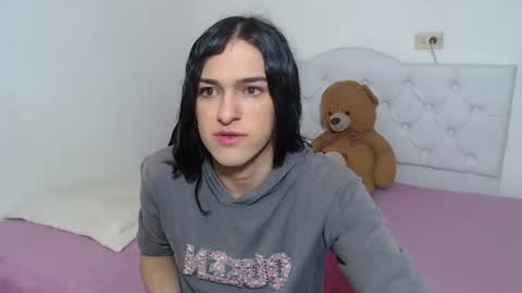 Snapshot of vivianalatin chatting on 06.13.26 instagram Viviana73215 online show from 06.13.26