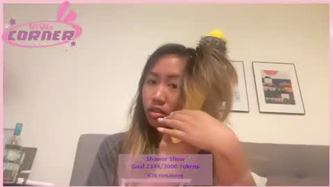 Snapshot of viviandela97 chatting on 06.21.26 viviandela97 online show from 06.21.26
