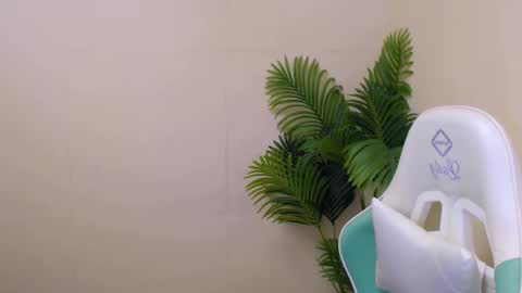 Snapshot of vivien_leight chatting on 01.27.25 Vivien online show from 01.27.25