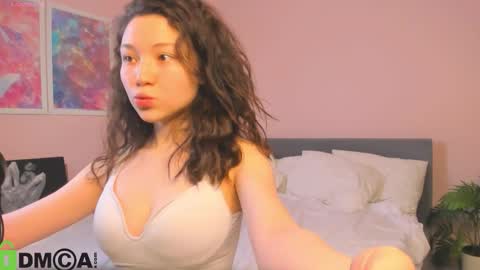 Vivien online show from 12.21.25