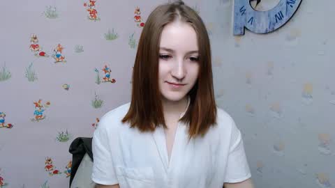 Snapshot of vivienalles_ chatting on 12.02.24 vivienalles_ online show from 12.02.24