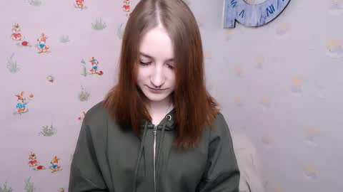 Snapshot of vivienalles_ chatting on 12.03.24 vivienalles_ online show from 12.03.24