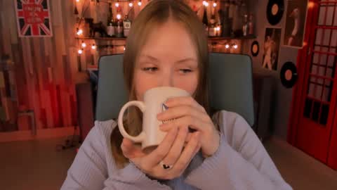 Vivien online show from 12.24.24