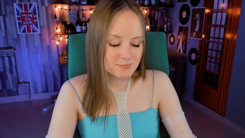 Vivien online show from 12.30.24