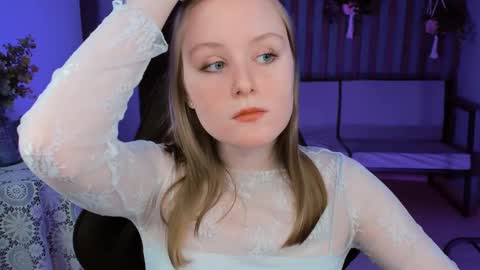 Vivien online show from 02.15.25