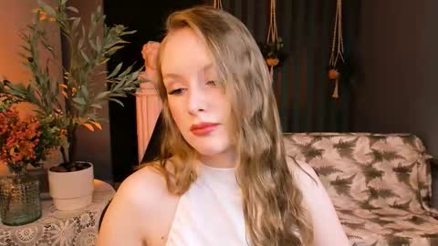 Vivien online show from 11.27.25