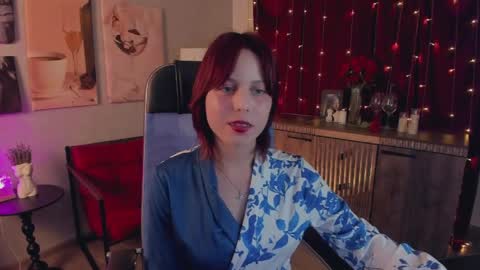 Snapshot of viviennehebert chatting on 05.11.26 Vivienne online show from 05.11.26