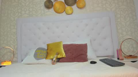 Snapshot of vivifit_08 chatting on 02.15.26 vivifit 08 online show from 02.15.26