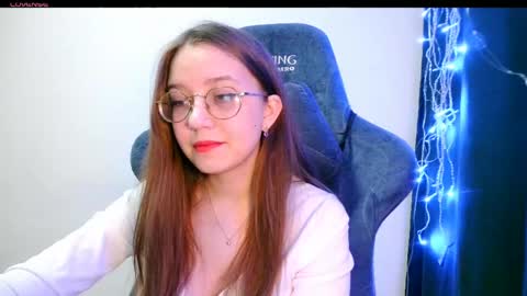 Snapshot of vivivivikkie chatting on 05.23.26 vivivivikkie online show from 05.23.26