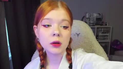 Snapshot of vivy_ chatting on 06.15.26 chatur babes online show from 06.15.26