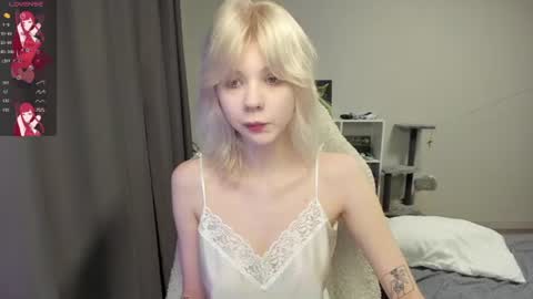 Snapshot of vivy_ chatting on 08.03.26 chatur babes online show from 08.03.26