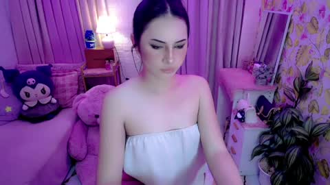 Snapshot of vixenluscious chatting on 06.04.26 vixenluscious online show from 06.04.26