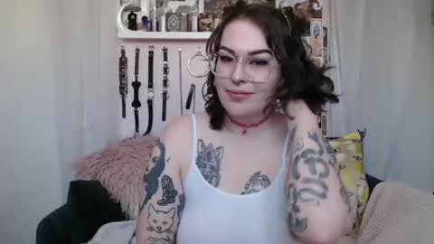 Snapshot of vixinvvitch chatting on 01.31.26 VIXIN online show from 01.31.26