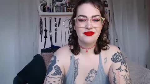 Snapshot of vixinvvitch chatting on 03.31.26 VIXIN online show from 03.31.26