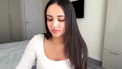 Miss Mia online show from 03.20.26