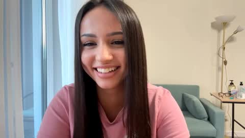 Miss Mia online show from 04.08.26