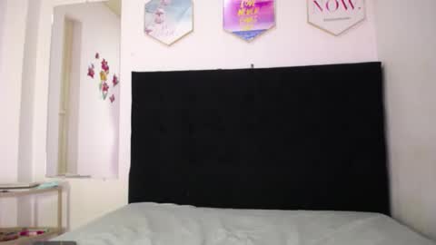 vjulietaper1 online show from 01.15.26