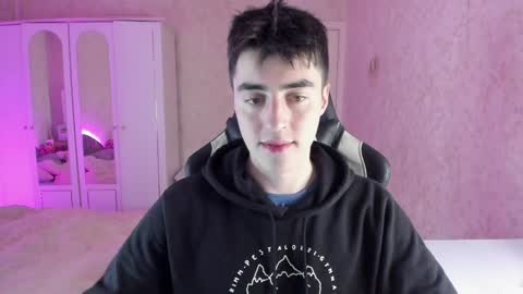 Snapshot of vlad1605 chatting on 12.02.24 Martin online show from 12.02.24