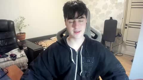 Snapshot of vlad1605 chatting on 12.02.25 Martin online show from 12.02.25